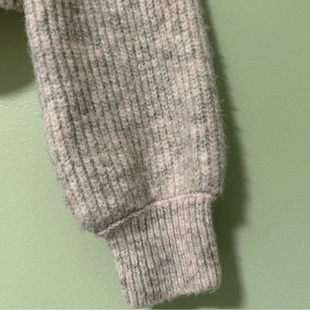 Sky and Sparrow Cropped Sweater - Picture 6 of 9